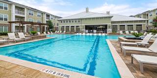 Riverhaus Creekside Apartments Gallery 18