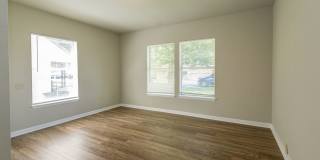 Move in Ready and pricced to GO!! 3 Bed / 2 Bath in 77619! Gallery 6