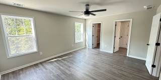 4 Bedroom 4 Bathroom Available in the Spring! Gallery 8