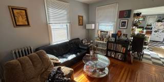 SPACIOUS 2-BEDROOM IN DAVIS SQUARE | PRIVATE FRONT & REAR PORCHES Gallery 1