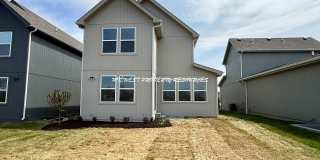 Brand-New 4 Bedroom Open w/Concept Living – Lee’s Summit Schools Gallery 21