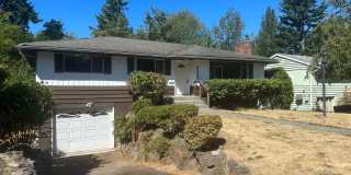 Updated 3-Bedroom Home with Deck & Garage in Mountlake Terrace!!! Gallery 1