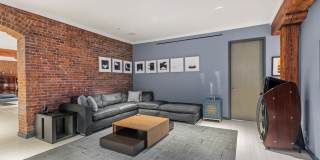 500 Greenwich Street Gallery 27