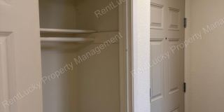 Cozy Kirkland Condo! 1 Bed, 1 Bath w/ Updated Kitchen and Additional Parking! Gallery 19