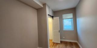 6321 S Eberhart Avenue Gallery 17