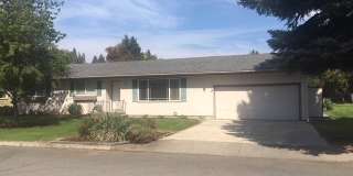 SINGLE FAMILY HOME ON HILLCREST (APP#72) Gallery 1