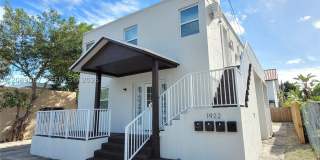 1922 NW 1st St Gallery 1