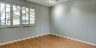 19355 Sherman Way, Gallery 32