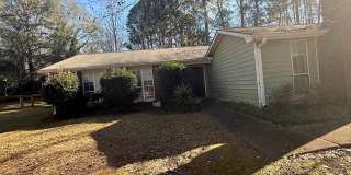 Eastside Home in Quiet Neighborhood Gallery 1