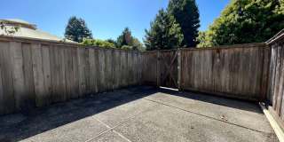 Renovated 2 Bed/1.5 Bath Townhouse in Park Pacifica with GARAGE! Renovated 2 Bed/1.5 Bath Townhouse in Park Pacifica with GARAGE! Gallery 12