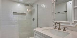 225 Beach Road Gallery 19