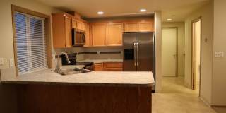 Spacious 2-Story 3-Bedroom Townhome for Lease - 3125 NE 118th Ave. Gallery 5