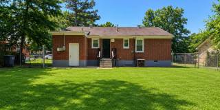 Charming 3BR Home | Large Driveway | Tons of Kitchen Storage Gallery 4