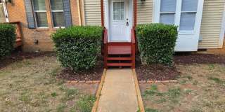 Beautiful Townhome in Prime Raleigh Location Gallery 1
