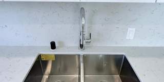 (73) The Maisel Manor Gallery 15