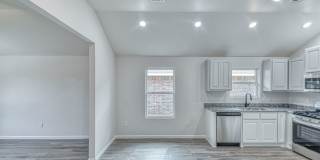 Brand New Construction in Varenna Landing! Gallery 8