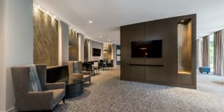 RiverHouse Gallery 60