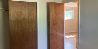 Mid-Town Single Family Home w/ Spacious Fenced Yard Gallery 19