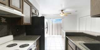 Private 2/2  Unit • Quiet Community • Prime North Phoenix Location Gallery 16