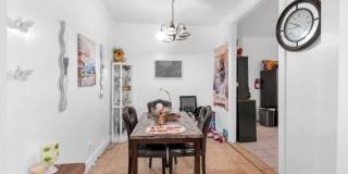 25 Oak St Gallery 5