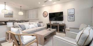 THE BAYSIDE Gallery 1