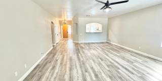 Pristine Single Level 3 Bedroom Home In The Sought After Gated Lagos Vistoso Community in Chandler! Gallery 21