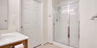 502 BRADLEY CT #5D Gallery 29