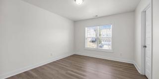 Room in 4 Bedroom Home in Wake Forest Gallery 39