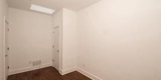 1956 N 8TH Street Gallery 18