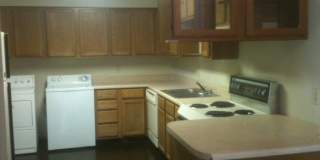 958-960 North Lancelot Avenue Gallery 1