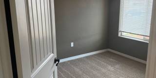 Beautiful Newly Renovated 3 Bedroom 2 Bath Home Gallery 14