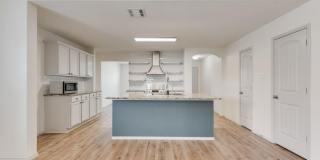 1123 Garnet Street Gallery 1