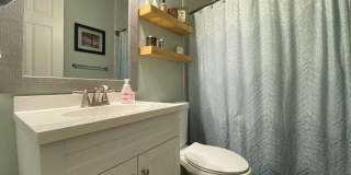 1156 Fiske Street Gallery 18