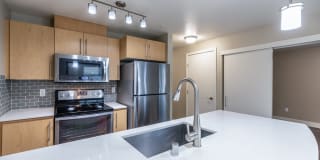 1611 on Lake Union Gallery 5