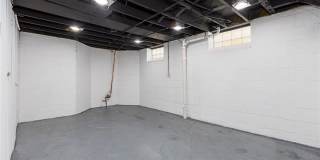 2143 Lancaster Street Gallery 19