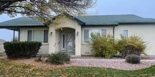 202 E Poppy Ln Gallery 1