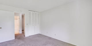 Top Floor Unit - Balcony - Elevator Access - Community Pool & Tennis Court Gallery 27