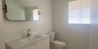 1428 S Oakley Place Gallery 22