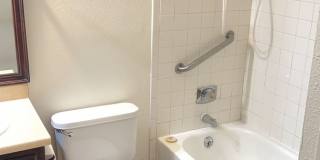 Charming 3 Bed 1 Bath Home Gallery 14