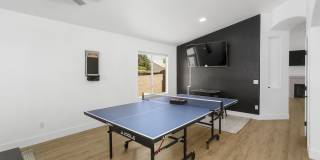 10319 West Luke Avenue Gallery 12