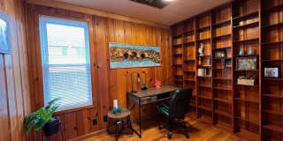 Detroid Shoreway Renovated  4 Bedroom, 2 Bath House with Detached Garage Gallery 9