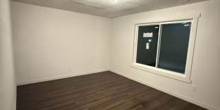 1048 Langley Gallery 8