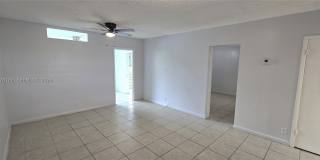 5335 NW 10th Ct Gallery 10