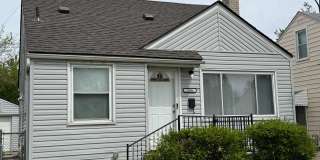 3 Bedroom, 1 Bath Bungalow Style Home Move-In Ready! Gallery 1
