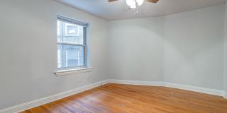 4938 S King Drive Gallery 14