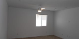 324 Lupton Avenue Gallery 11