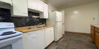 For Rent: 912 S Penn St. Cozy 3-Bedroom Home with a fenced in yard & detached garage! Washer & Dryer Hookups! Section 8 Approved! Gallery 3