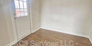 129 Brooklyn Ave Gallery 17