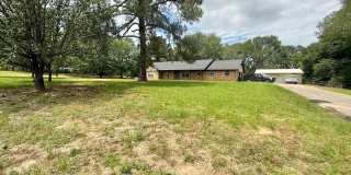 4-bed/2-bath in South Tyler! Gallery 3