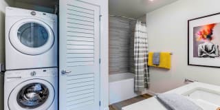 One Lakefront Gallery 5